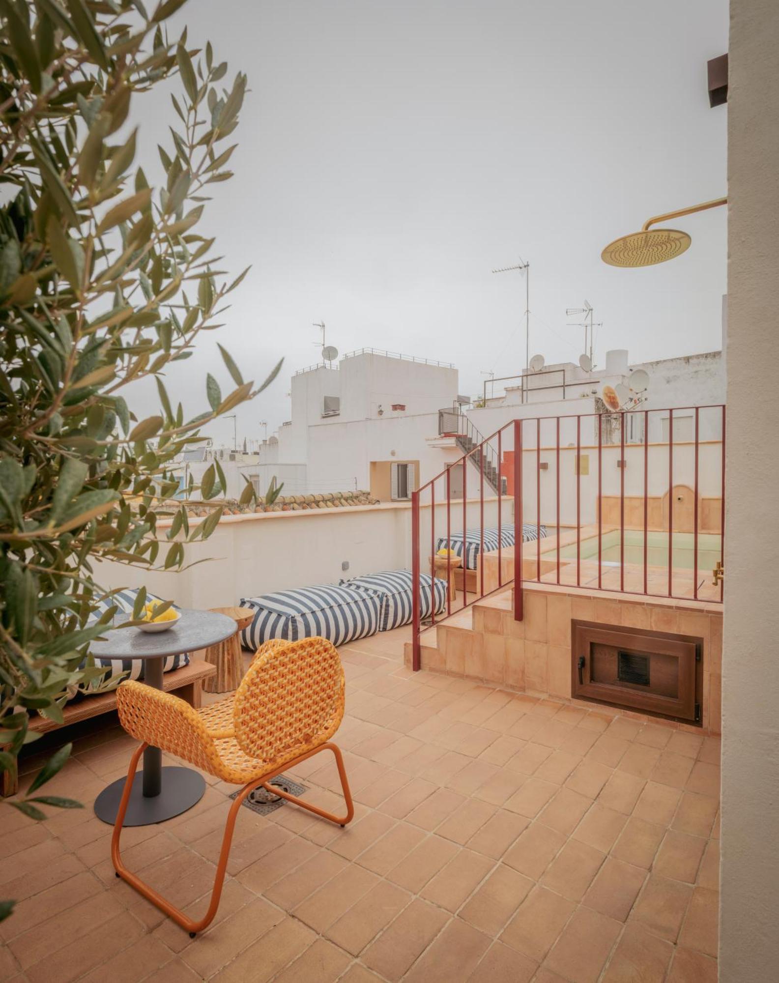 ホテル Lirium Casa Patio セビリア エクステリア 写真