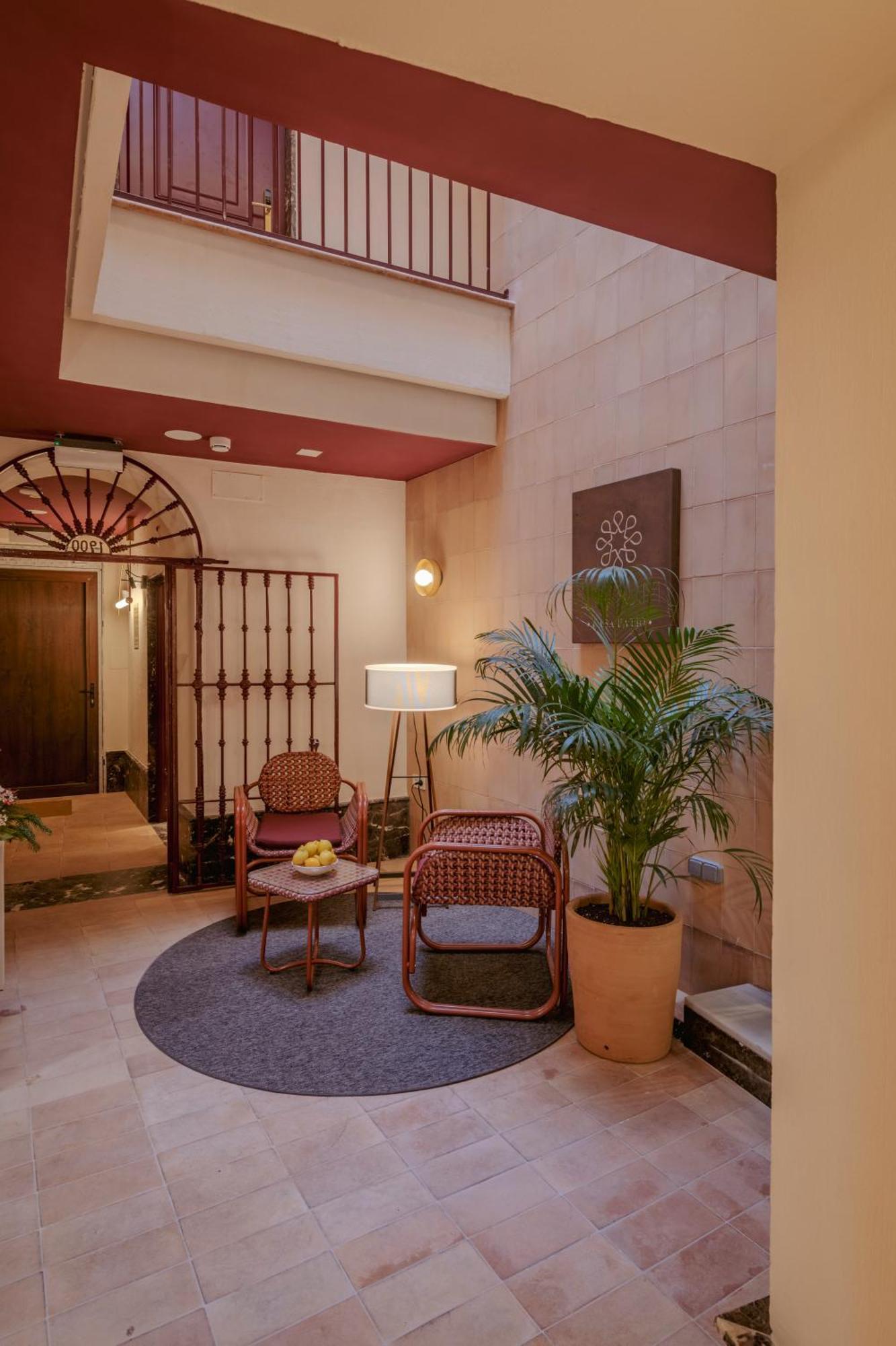 ホテル Lirium Casa Patio セビリア エクステリア 写真