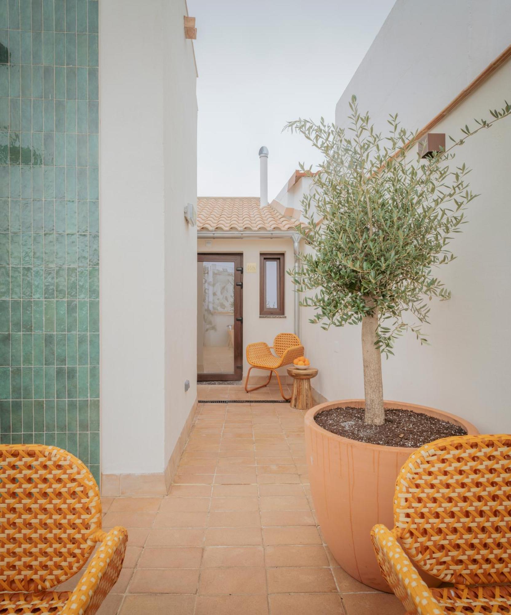 ホテル Lirium Casa Patio セビリア エクステリア 写真
