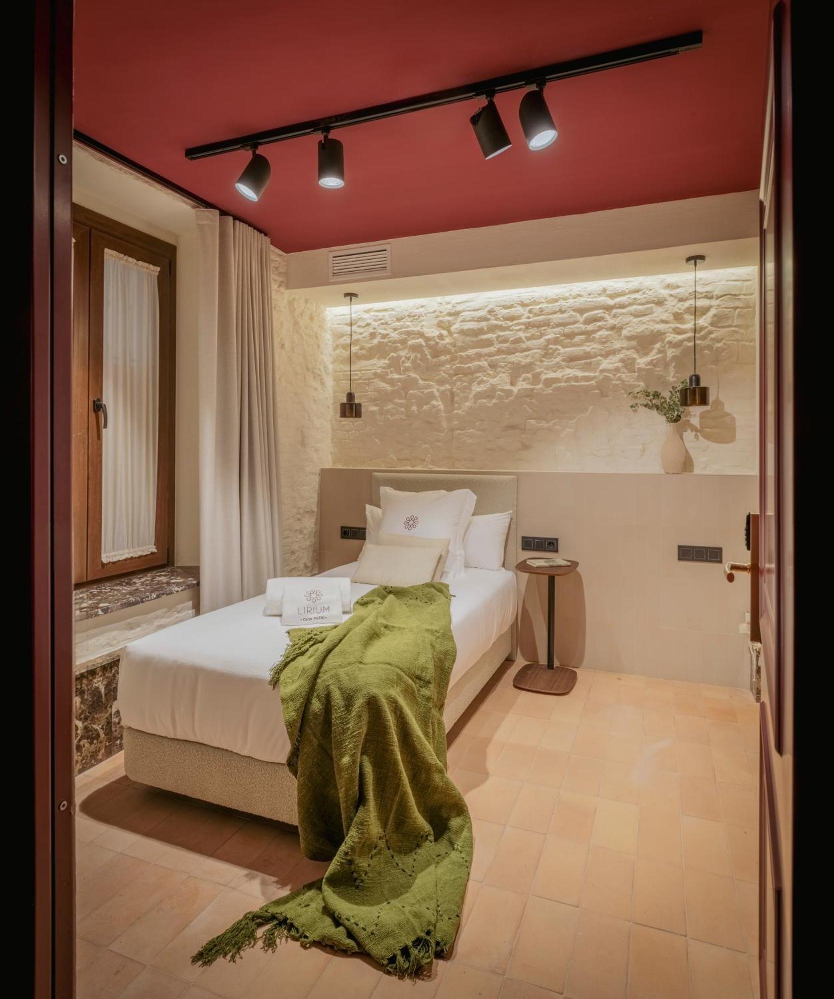 ホテル Lirium Casa Patio セビリア 部屋 写真